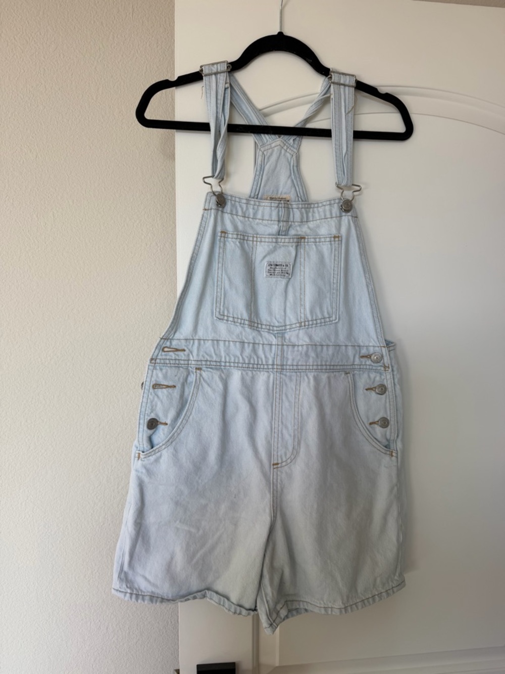 Levi’s denim short overalls